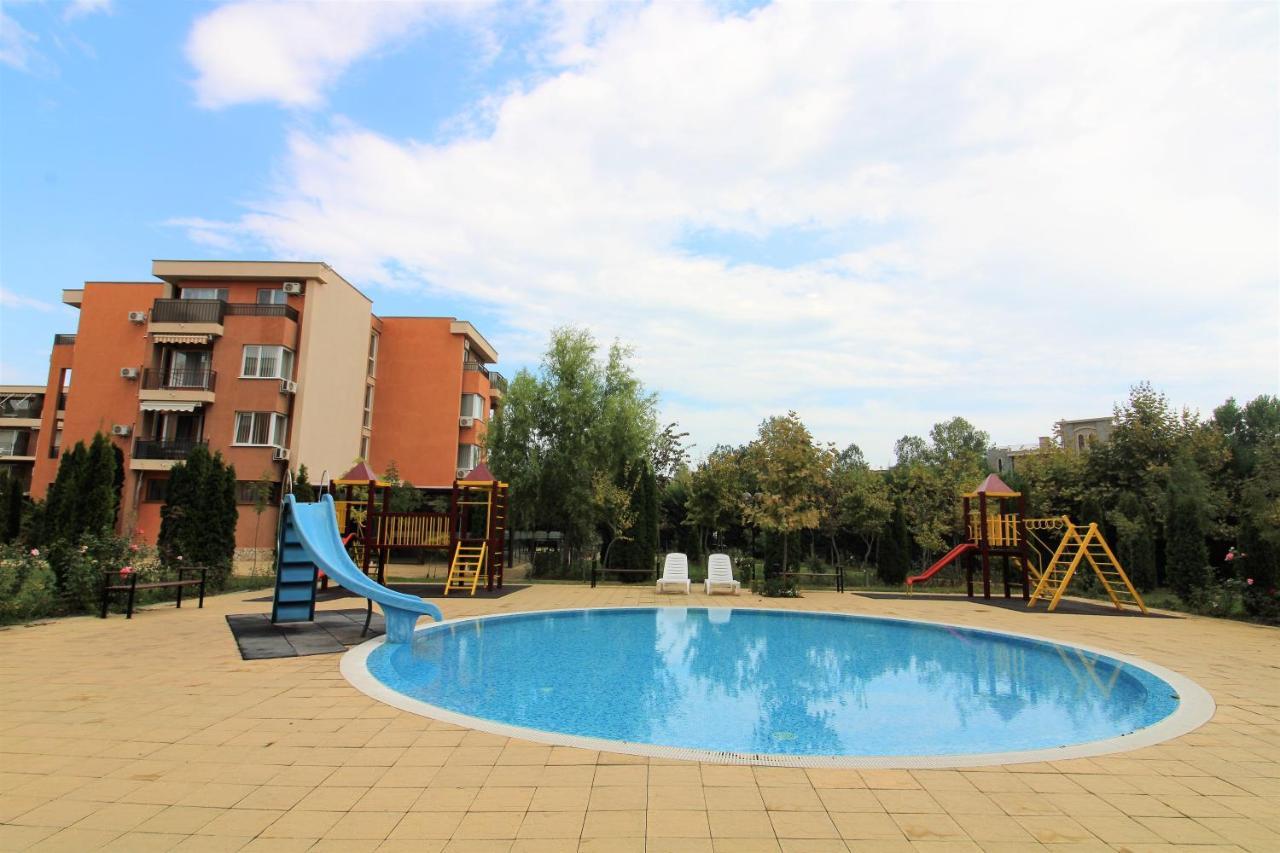 Holiday-Orchid Menada Apartments ساني بيتش المظهر الخارجي الصورة