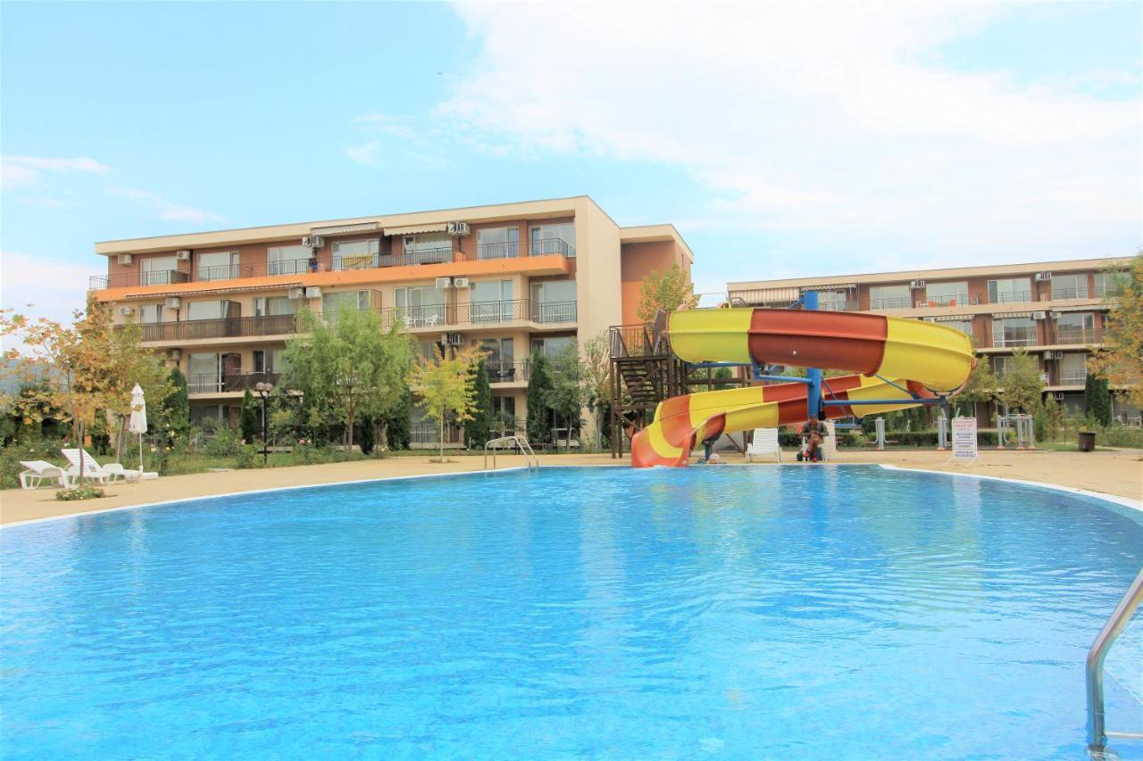 Holiday-Orchid Menada Apartments ساني بيتش المظهر الخارجي الصورة