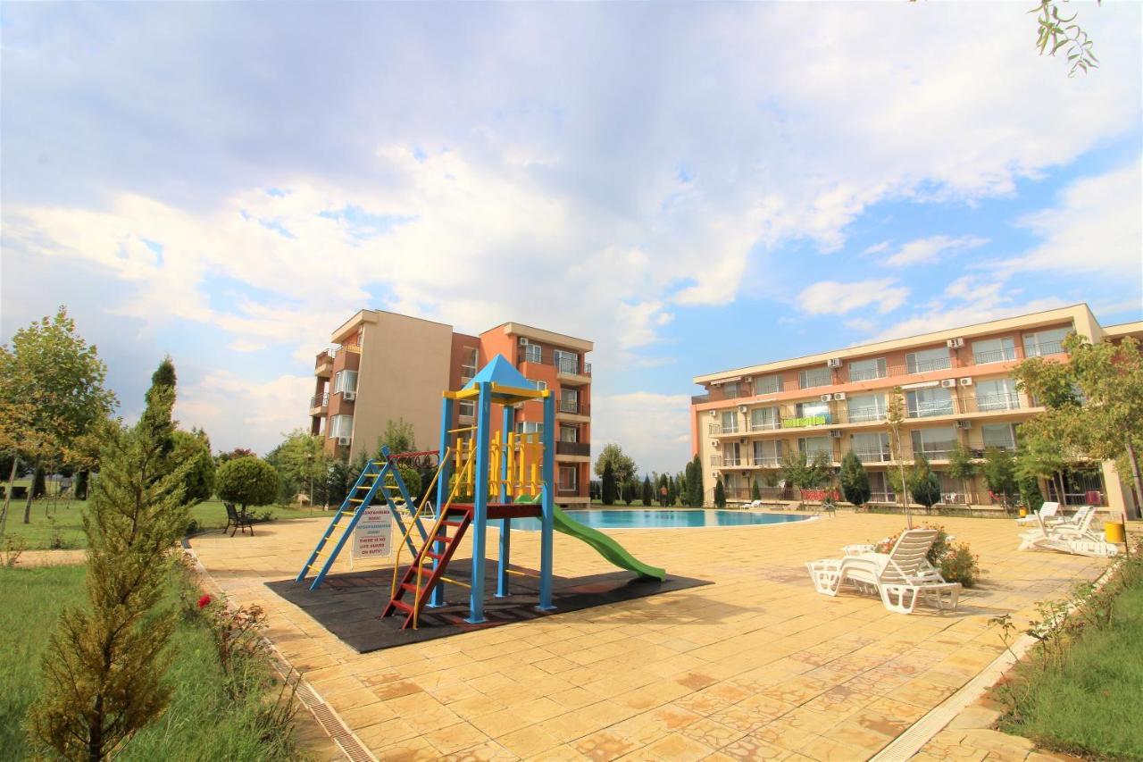 Holiday-Orchid Menada Apartments ساني بيتش المظهر الخارجي الصورة