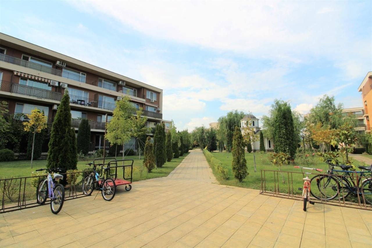 Holiday-Orchid Menada Apartments ساني بيتش المظهر الخارجي الصورة