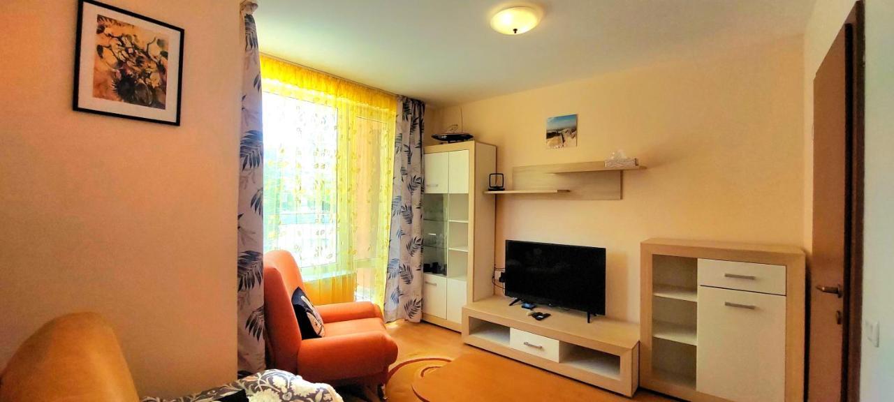 Holiday-Orchid Menada Apartments ساني بيتش الغرفة الصورة